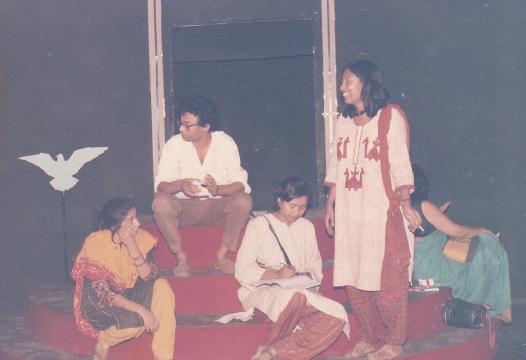 Aaj Pyar Bandh_off stage_Irfan, Madhu, Mala, Sutapa.jpg